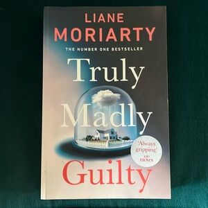 Truly Madly Guilty by Liane Moriarty - Brand New! 🏆